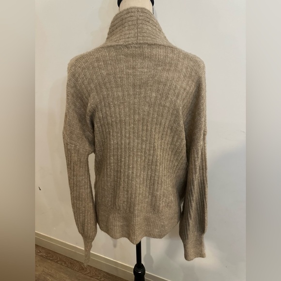 Max Studio shawl sweater knit cream tan SZ M - Picture 3 of 5